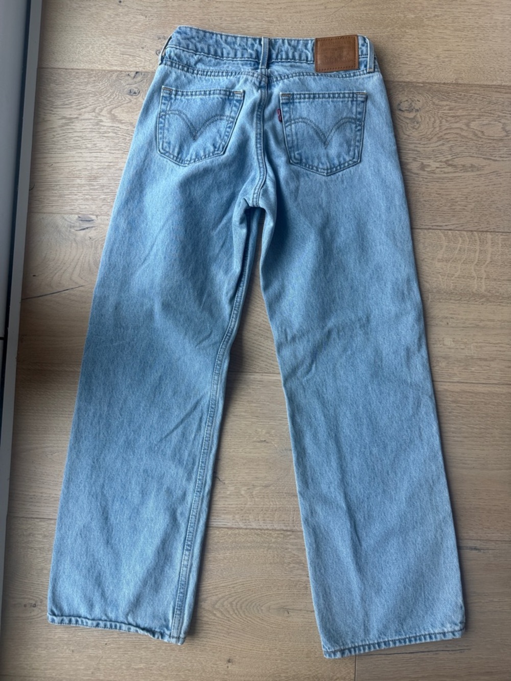 3 pairs Levi's Women’s Low Loose Jeans - Dark Blue, Light Blue, Black Washes - Picture 10 of 12